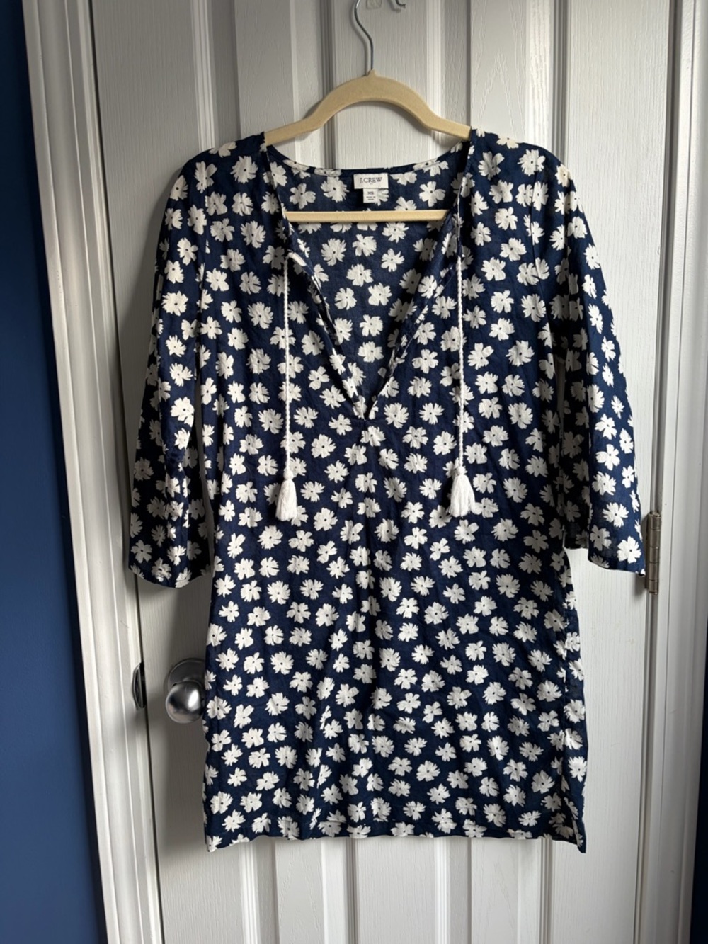 J. Crew Floral Tassel Tie Tunic Top Blouse XS Cotton Navy White Beach Summer